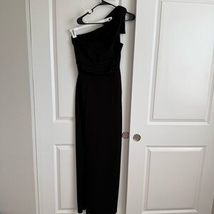 Windsor Chic Black One-Shoulder Dress